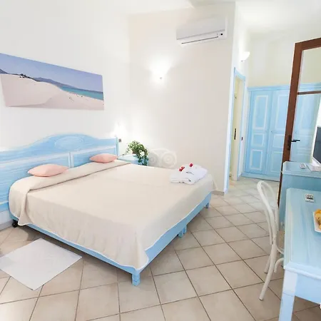 Club Hotel 4*