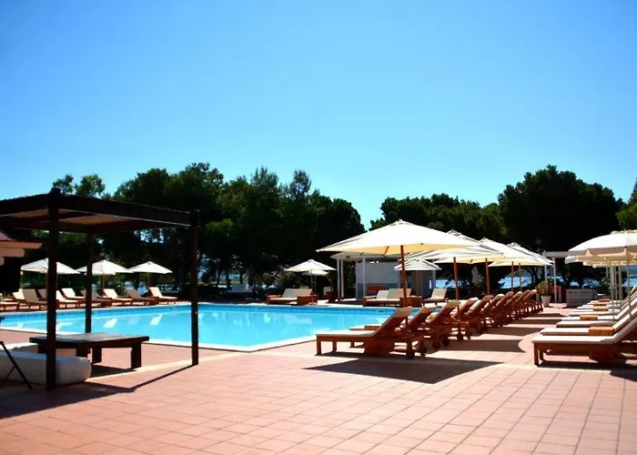 Club Szálloda Porto Pino