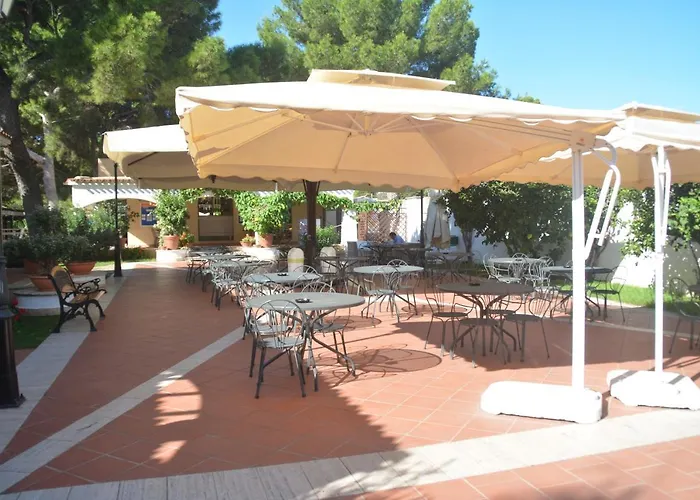 Club Szálloda Porto Pino